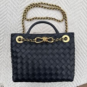 (NEW) BOTTEGA VENETA SMALL ANDIAMO CHAIN